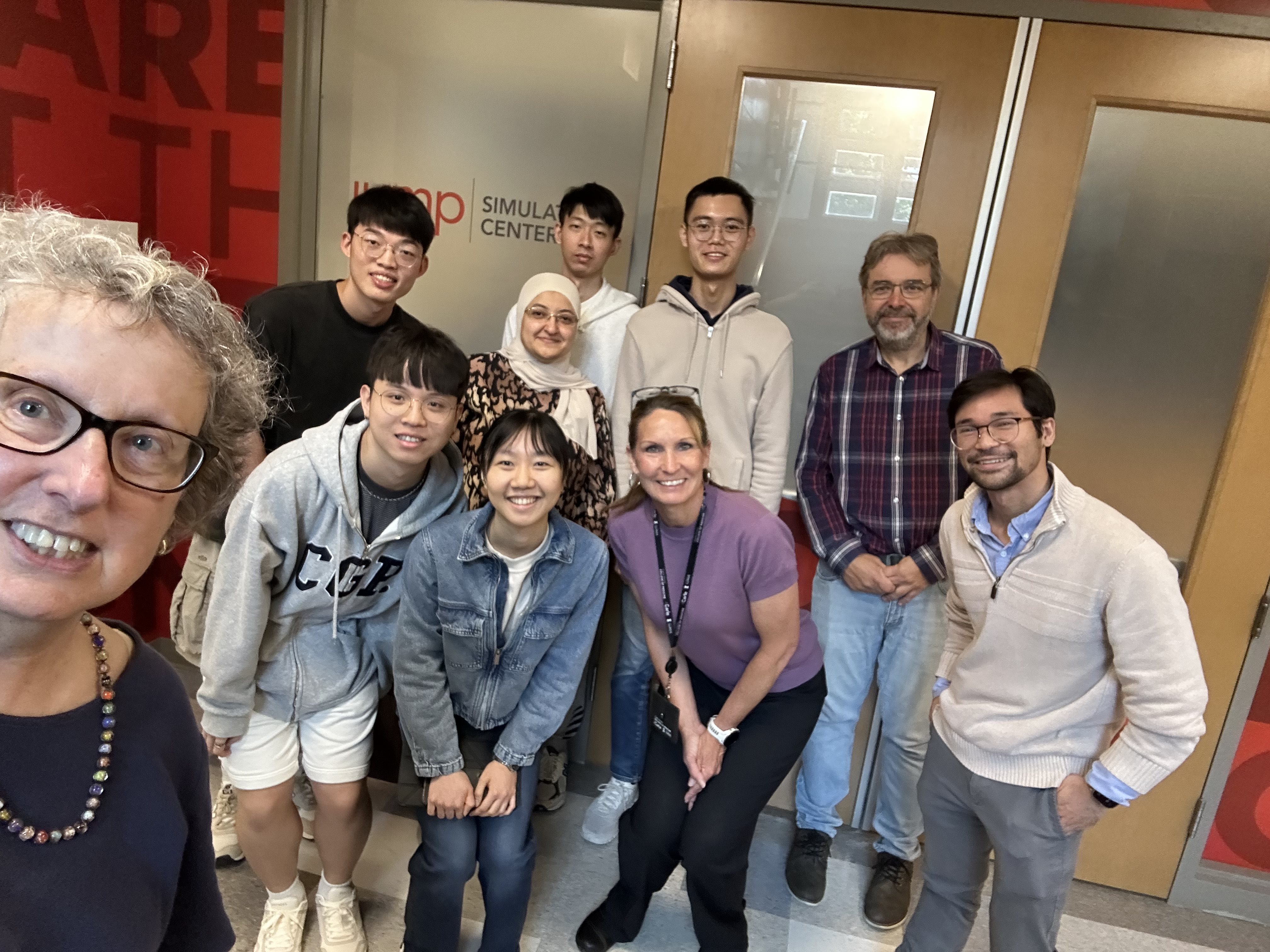 Dr. Janet Jokela (left) accompanied NYCU students from Taiwan. They were mentored by faculty and staff members at CI MED's JUMP Simulation Center.