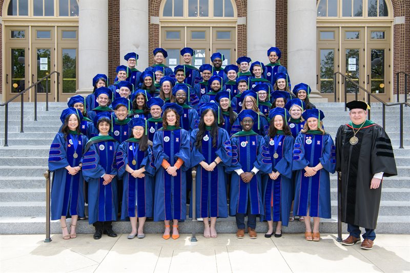 Carle Illinois College of Medicine Class of 2024 with Dean Mark Cohen