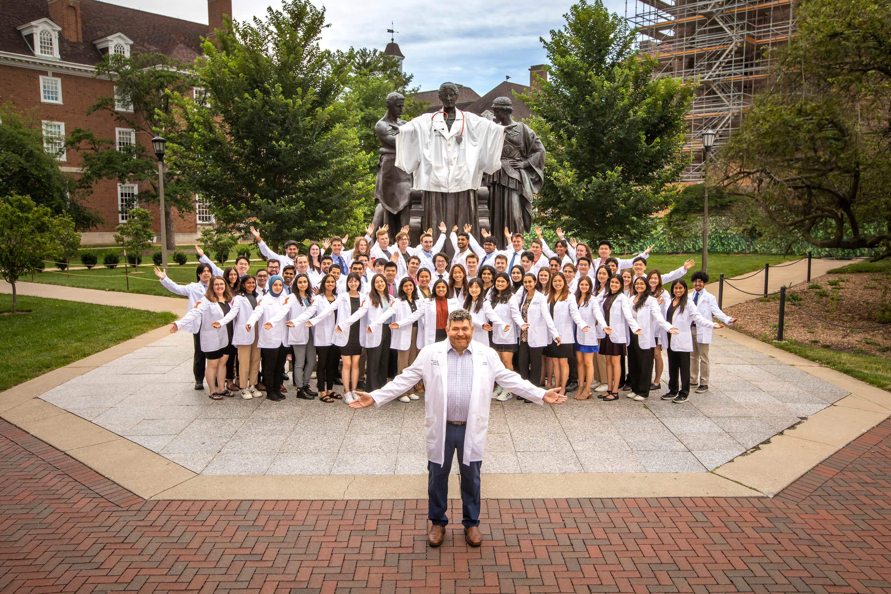 CI MED Welcomes Class of 2028 with White Coat Ceremony | Carle Illinois ...